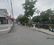 Hot  chính chủ cần bán lô góc đẹp ngay hồ công viên   phúc thịnh