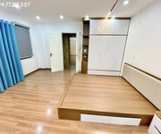 Gần ô tô, thang máy trung kính 43m 5t nội thất leng keng, nhỉnh 15 tỷ