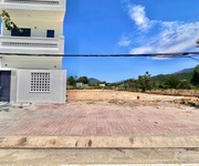 Lô Đất đẹp 2 mặt tiền Phong Châu - Phường Nam Nha Trang dt 111,1m2,