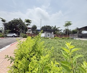 100m Trục chính Trại Hồ, 400m ra trường Lục Quân, 30tr/m