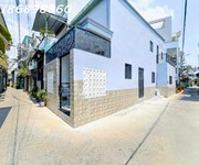 nhà đẹp   vị trí kinh doanh cực tốt hẻm 1147 huỳnh tấn phát, quận 7