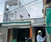 Cần bán gấp nhà hẻm 851 huỳnh tấn phát   quận 7