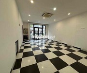 Cần bán gấp nhà mặt tiền quốc lộ 1a   đang cho thuê kinh doanh