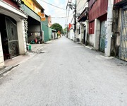 Chính chủ bán 50m2 lô góc mặt đường xóm 1 Đông Dư  ngõ 2 Giáp Hải . Đường ô tô tránh, phù hợp VPKD