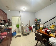 Hẻm xe hơi tránh   ngay chợ cầu quang trung50tr/m