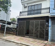 Phúc lợi   74m    5 tầng thang máy   vỉa hè oto tránh   kinh doanh
