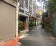 Bán nhà ngọc thụy   long biên   gần ô tô tránh   4 tầng