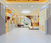 Anh hải cần bán nhà hẻm xe hơi cạnh phú mỹ hưng, 4 tầng, để lại nội thất