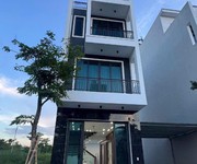 Bán căn nhà 3.5 tầng mặt phố KĐT Tân Phú Hưng, TP Hải Dương, 67.5m2, mt 4.5m, 4 ngủ