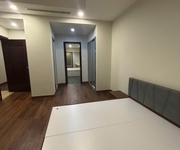 4 Cho thuê căn hộ R1 Royal city- 150m2, 3 PN, Nội thất mới 100, 0913853686
