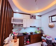 Bát khối   ô tô đỗ cửa   full nội thất   2 thoáng