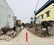 Bán nhà lô góc 104m, xây 2 tầng, full thổ cư, sẵn vào ở, thôn Yên Vinh- Thanh Lâm- Mê Linh