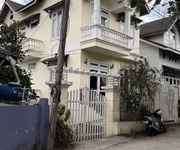Bán nhà trung tâm đà lạt   diện tích hơn 200m    có sân đậu ô tô   phù hợp ở, kinh doanh hoặc đầu tư