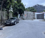 Cần bán 50m2 đất phân lô ngay cạnh trường cấp 1 2 và chợ Thượng Thanh. Đường ô tô tránh, vỉa hè