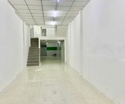 Nhà mặt tiền phạm thế hiển p4q8 p.chánh hưng  bên ko giải toả
