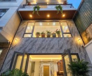 Hàng hiếm ngọc thụy - long biên- hơn 9,5 tỷ   phân lô   7 tầng thang máy   ô tô gần