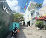 Bán nhà 3 tầng đường tôn thất thuyết ngay trường học vĩnh hội quận 4 - xe hơi đậu ngày đêm - dt