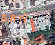 Bán nhà phố khu vực trung tâm xã tân trụ giá chỉ 5,8 tỷ