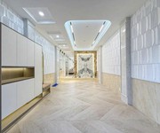 Nhà vừa ở vừa mở công ty, có thang máy, ngay lâm văn bền, nội thất nhập khẩu