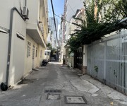 Bán nhà hẻm Biệt Thự Nha Trang, 12 tỷ sở hữu căn nhà giáp bãi tắm Trần Phú Nha Trang
