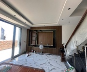 Nhà mới xây kính koong, thiết kế đẹp, có khe thoáng sau nhà thông gió hoá giải xung sát   hợp phong