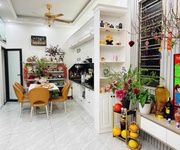 Bán căn nhà 3 tầng đẹp có diện tích 40,28m2  5,3 7,6  tại số 2/2/435 đằng hải   ngõ thông thoáng,