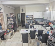 L2419   vua dòng tiền nơ trang long