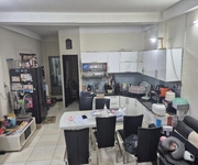 1 L2419   vua dòng tiền nơ trang long