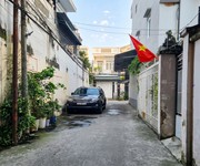 3 L2419   vua dòng tiền nơ trang long
