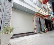 Bán nhà trung tâm cầu giấy 9.8 tỷ   6 tầng   nội thất đẹp   ở ngay