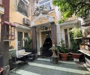 Biệt thự  quận 7- ngang 11m 135m2  xe hơi tới nhà ngay khu bộ công an