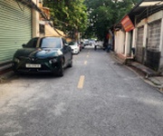 Ngọc Thụy Long Biên-bán đất tặng nhà 111Mx2T-mặt tiền rộng-mặt ngõ thông ô tô tránh