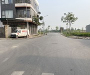 Bán Nhà Căn Góc Phố Hoa Động 4 Tầng: 112m2, Mặt Tiền 22m, Vỉa Hè Rộng, Sát Hồ Điều Hòa   Cổ Linh