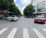 Cần bán căn góc nhà mặt phố Phạm Khắc Quảng: 59m2, từ tầng 2 lên 74m2, 3 mặt xung quanh là vườn hoa