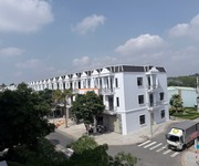Bán Nhà Phố Khép Kín Bcons City Life Tân Uyên - Chuẩn Sống An Ninh 24/7 Dành Riêng Cho Chuyên Gia