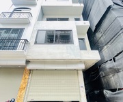 Ngọc thụy cạnh công viên long biên 11 tỷ 60m ô tô vỉa hè cạnh nhà