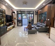 Bán nhà ngọc thụy 50m 6 tầng mt4.8m thang máy lô góc ngõ thông giá 15 tỷ