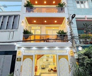 10 tỷ hơn   nhà 4 tầng ngang 5m xe  ôtô  quay đầu trung tâm quận 7 ngay phú mỹ hưng