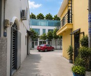 Bán nhà 3 tầng hẻm 6m sát mặt tiền - gần đh công thương, go  trường chinh - 70m2 nở hậu - giá 8.x