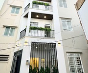 Nhà đẹp sang trọng cách mt 10m  âu dương lân p3 p.chánh hưng q8