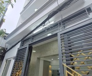 Nhà 2lầu đúc ngang 5.2m cách mặt tiền nguyễn duy 30m