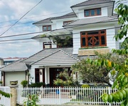 Biệt thự sân vườn đẳng cấp view đẹp   trung tâm đà lạt, cận kề trục đường chính