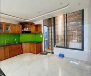 Bán nhà 3 tầng - ông ích khiêm   ô tô đổ cửa, gần biển   hơn 5 tỷ