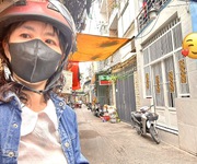 Bán nhà gần ngay chợ 200 đ. xóm chiếu trên trục đ.đoàn văn bơ- 3 tầng- thông ra tôn đản- đến khu ẩm