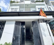 Bán tòa nhà 5 tầng - hẻm 6m thống nhất, dt:  9x22m,  28 pn, hđt 100 triệu, chỉ 22,9 tỷ.