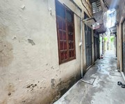 Bán đất giáp nhị 34M cách phố 10M hoàng mai