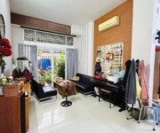 Bán nhà  ngang khủng hơn 6m - hẻm xe hơi - 2 tầng- nhỉnh 7 tỷ xíu