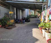 Bán nhà ngõ đông hưng thuận q.12, gần trường chinh. dt 100m2, 2pn, sổ hồng. giá 5.8 tỷ.