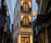 Nhà hồ sen 3 bước chân ra mặt đường, kinh doanh nail,mi,spa ô cê đây ce ơi