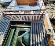 Nhà đẹp 4 tầng, trung tâm p.10, 5 phòng, chỉ nhỉnh 5 tỷ